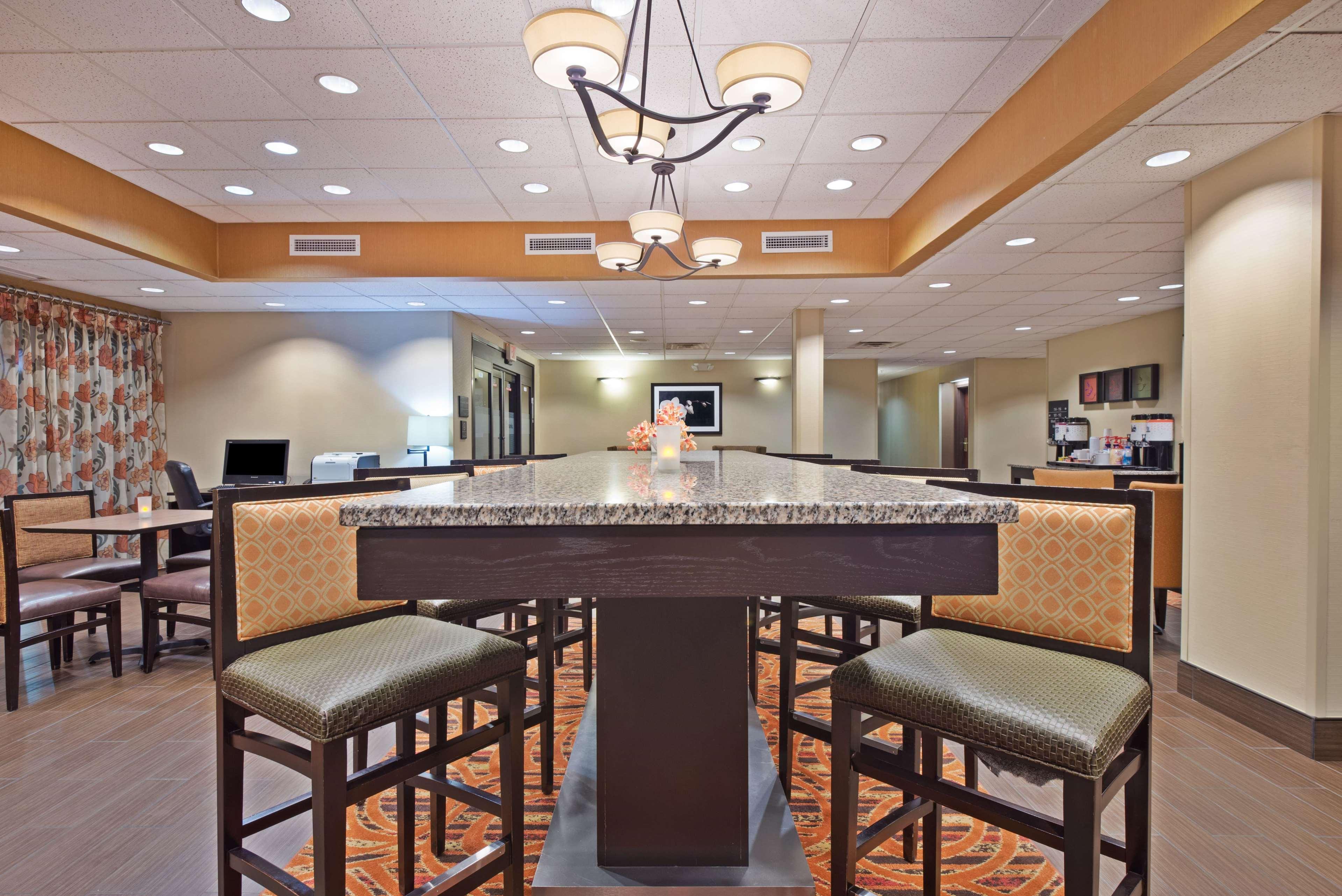 Hampton Inn Winfield Teays Valley Eksteriør bilde