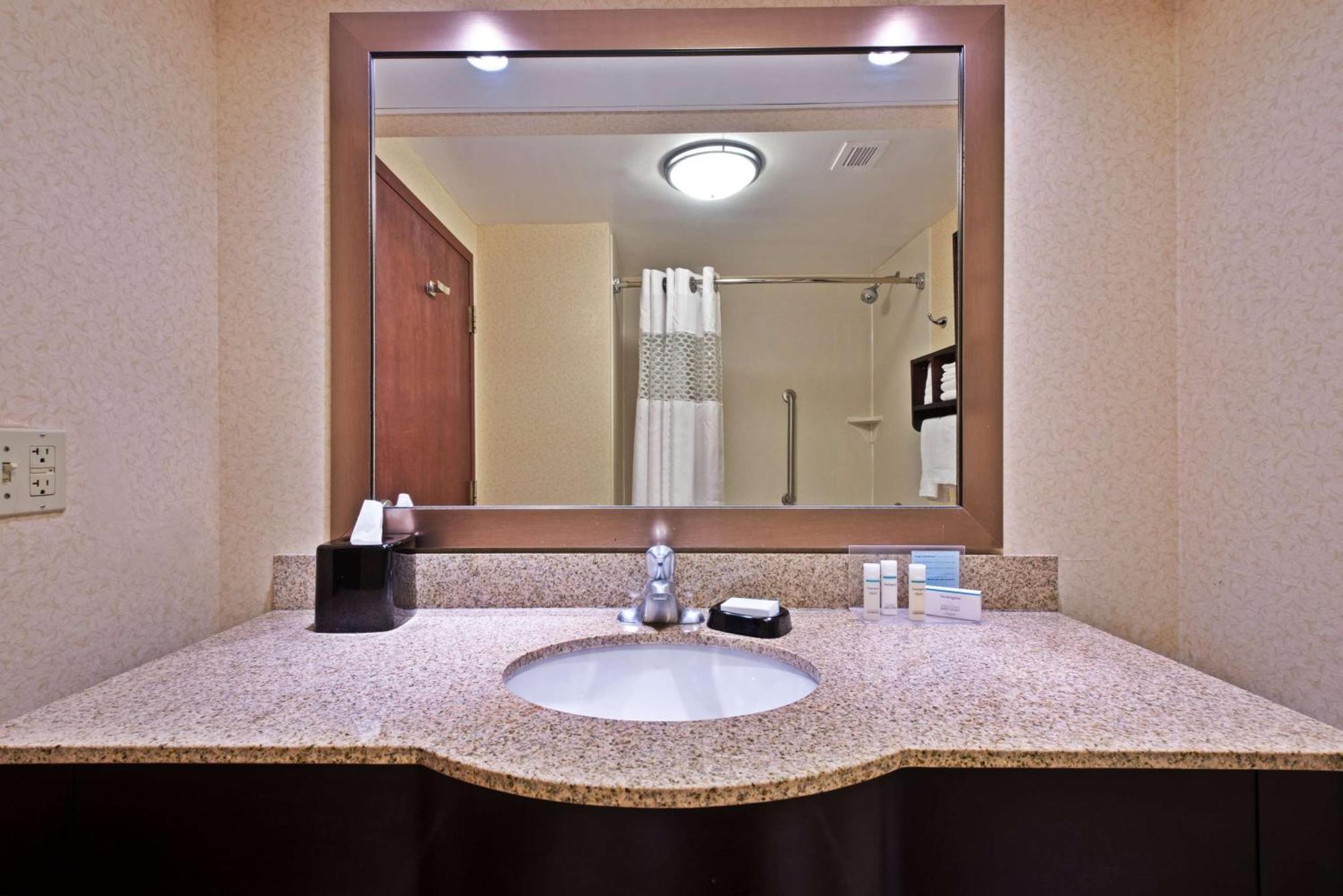 Hampton Inn Winfield Teays Valley Eksteriør bilde